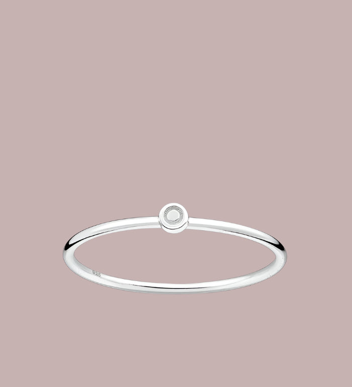 Dainty Circle Ring
